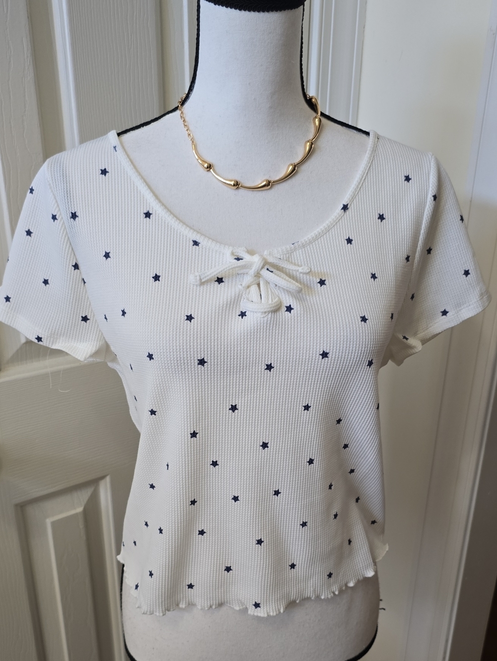 SO BRAND WOMEN'S JUNIOR PLUS SIZE WHITE TOP WITH NAVY STARS SIZE XXL